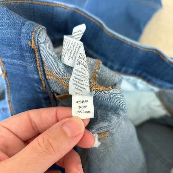 Spanx High Rise Flare Pull On Jeans Light Wash Slimming Stretch Womens M - Picture 5 of 5